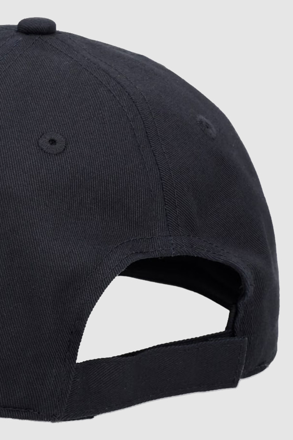 ΚΑΠΕΛΟ HUGO - 001 ΜΑΥΡΟ